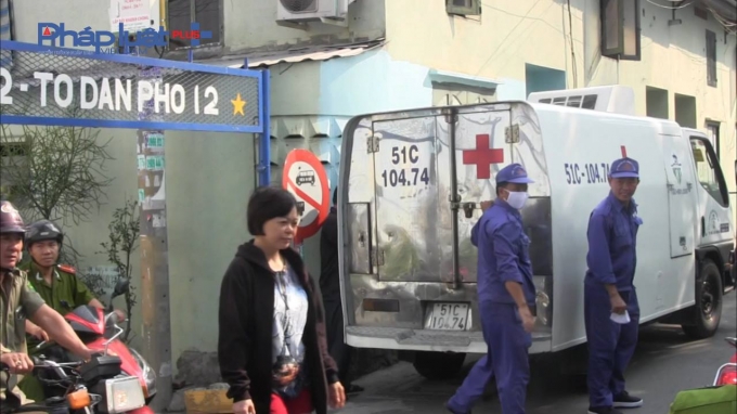 TP Hồ Ch&iacute; Minh: Nghi &aacute;n giết xe &ocirc;m cướp t&agrave;i sản