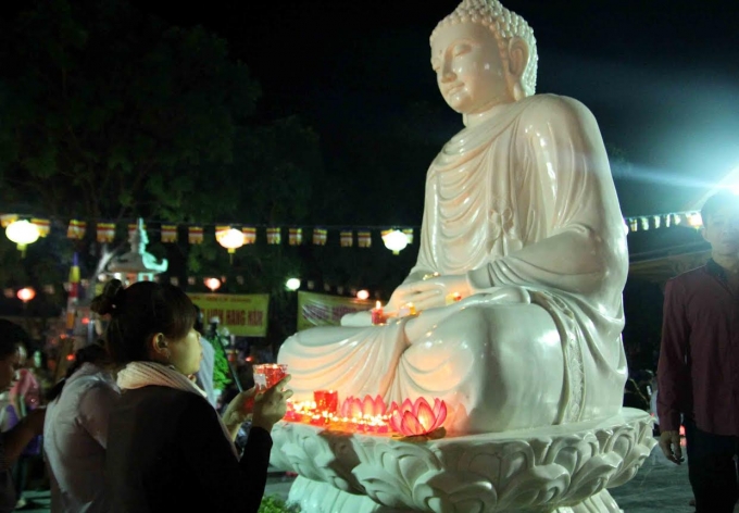 Lễ hội c&uacute;ng đ&egrave;n để nhắc lại về c&acirc;u chuyện c&uacute;ng dường đ&egrave;n cao qu&yacute;