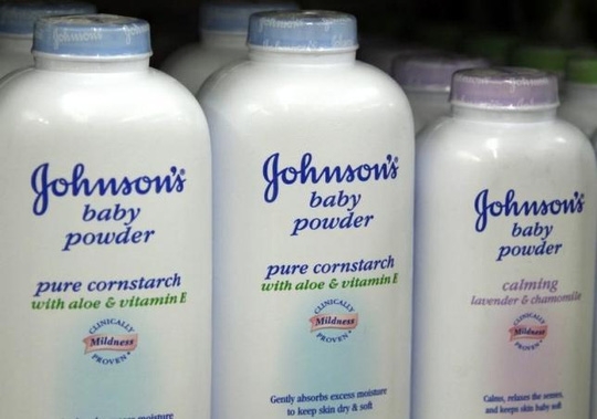 Sản phẩm&nbsp;Johnson &amp;amp;amp; Johnson g&acirc;y ung thư cho người d&ugrave;ng (Ảnh Internet)