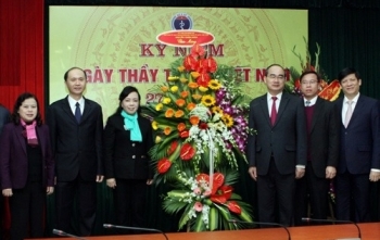 Lãnh đạo Đảng, Nhà nước chúc mừng 61 năm Ngày Thầy thuốc VN