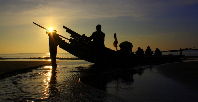 B&igrave;nh minh tr&ecirc;n biển Quảng Nham