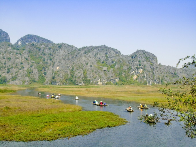 Đầm V&acirc;n Long l&agrave; khu bảo tồn thi&ecirc;n nhi&ecirc;n ngập nước lớn nhất v&ugrave;ng đồng bằng Bắc Bộ