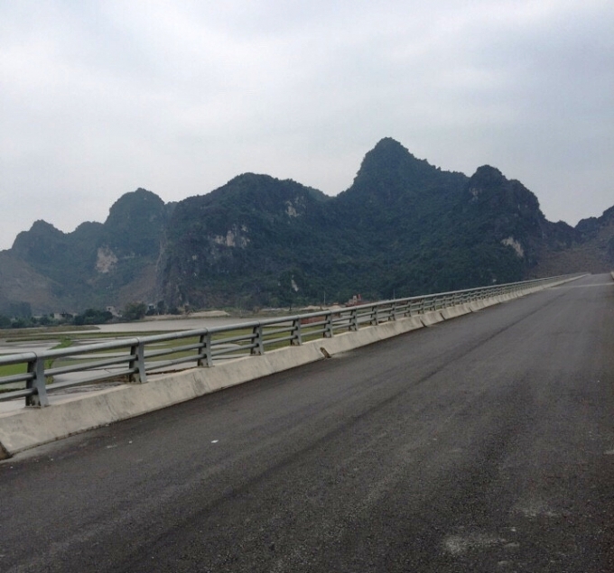 Nhiều tỉnh d&ugrave; nợ x&acirc;y dựng cơ bản l&ecirc;n đến 1.000 tỷ đồng nhưng lạ l&ugrave;ng thay l&agrave; vẫn được r&oacute;t vốn.