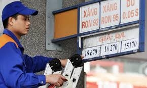 Giá xăng giữ ổn định, giá dầu giảm nhẹ