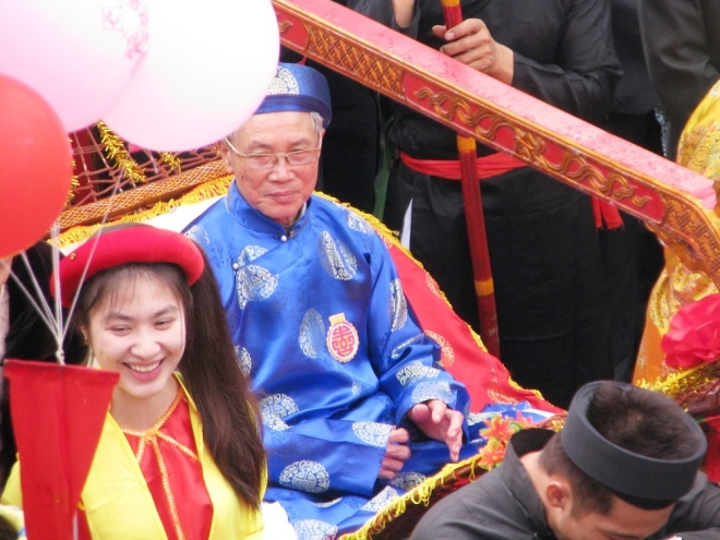 Sau lễ hội Ti&ecirc;n C&ocirc;ng, nh&acirc;n d&acirc;n v&ugrave;ng đảo H&agrave; Nam bước v&agrave;o c&aacute;c hoạt động của năm mới như, c&agrave;y cấy, gieo trồng, mua con giống, ra khơi đ&aacute;nh c&aacute;&hellip;