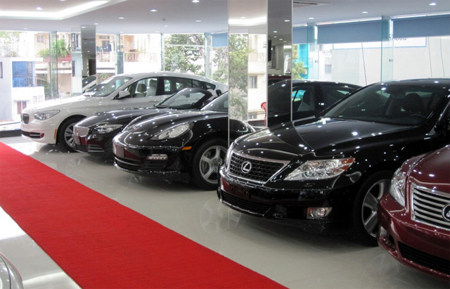 &Ocirc;t&ocirc; nhập khẩu tăng mạnh trong th&aacute;ng Tết (ảnh minh hoạ).