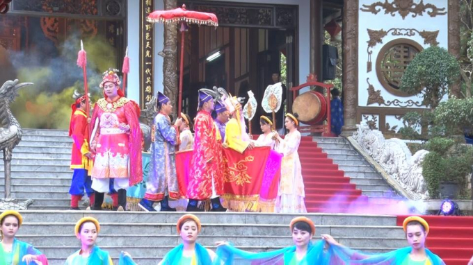 Thừa Thi&ecirc;n - Huế: Khai hội đền Huyền Tr&acirc;n C&ocirc;ng ch&uacute;a