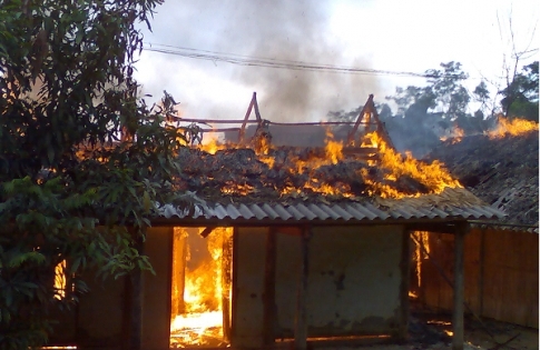 Hà Nội: Điều tra vụ thanh niên tử vong trong đám cháy với nhiều vết thương