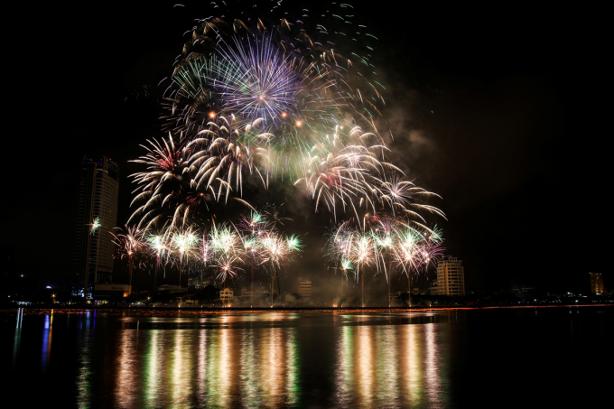 Ph&aacute;o hoa Đ&agrave; Nẵng