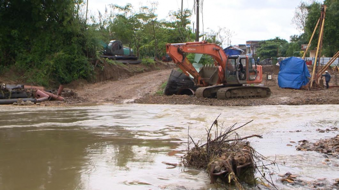 Tuyến đường nối tỉnh Ph&uacute; Y&ecirc;n v&agrave; Gia Lai đang bị thi c&ocirc;ng dang dở.