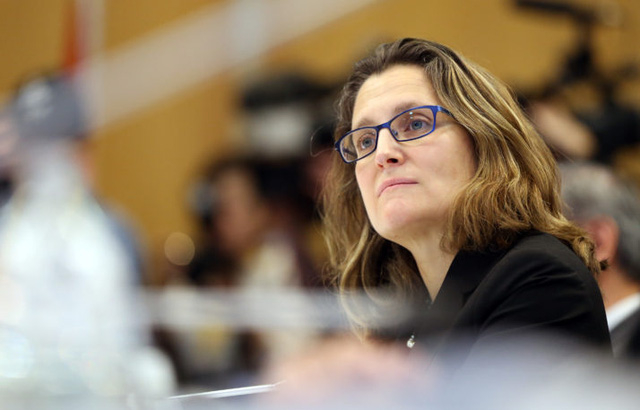 Ngoại trưởng Canada Chrystia Freeland (Ảnh: AFP)