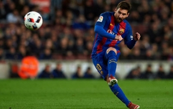 Messi và những cú sút phạt thành bàn cho Barca
