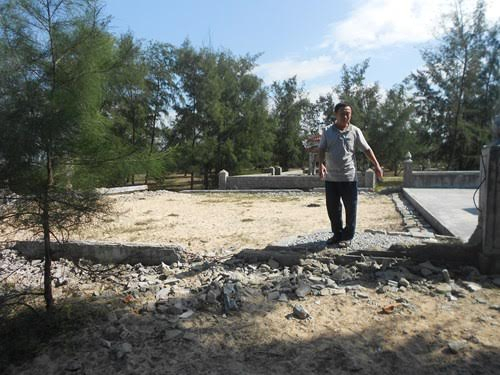 Khu lăng mộ bị cưỡng chế.