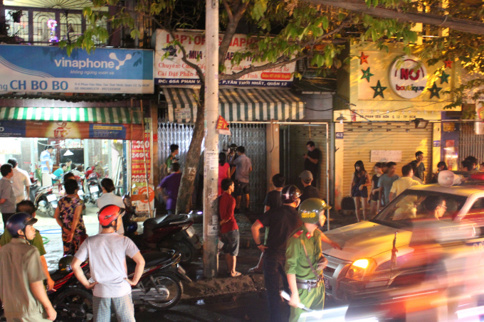 Nhiều t&agrave;i sản bị ngọn lửa thi&ecirc;u rụi.