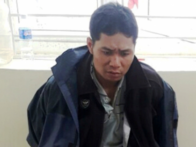 Đối tượng L&ograve; Văn &Iacute;ch tại cơ quan C&aacute;nh s&aacute;t điều tra, C&ocirc;ng an huyện S&ocirc;ng M&atilde;.