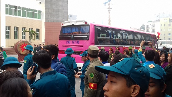 H&ocirc;m nay, h&agrave;ng ngh&igrave;n thanh ni&ecirc;n Thủ đ&ocirc; l&ecirc;n đường nhập ngũ