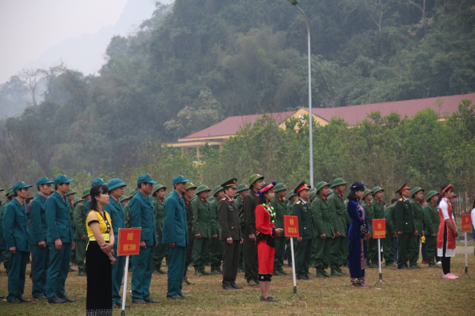 68 t&acirc;n binh đ&atilde; được đưa đến tập trung tại s&acirc;n vận động Bản K&egrave; B x&atilde; Lăng Can, huyện L&acirc;m B&igrave;nh, tỉnh Tuy&ecirc;n Quang để chuẩn bị cho lễ giao nhận qu&acirc;n v&agrave; l&ecirc;n đường nhập ngũ.