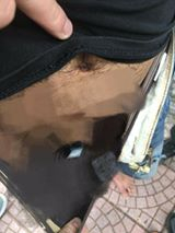 Qua kiểm tra ph&aacute;t hiện đối tượng Tiệp giấu chất nghi l&agrave; ma t&uacute;y trong