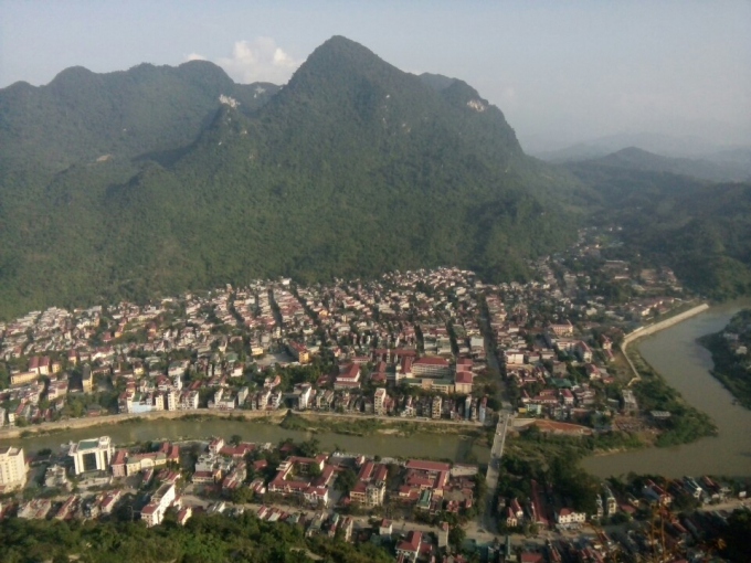 Cảnh sắc thi&ecirc;n nhi&ecirc;n h&ugrave;ng vĩ nơi đ&acirc;y l&agrave;m say l&ograve;ng những người từng đến.