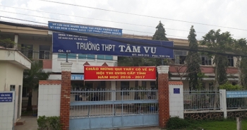 Hậu Giang: Xuất hiện clip thầy trò xô xát trong lớp học