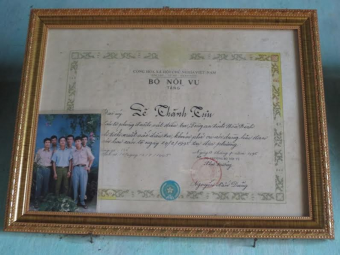 Bằng khen cho điều tra vi&ecirc;n trong vụ &aacute;n nổ lựu đạn nhưng rất c&oacute; thể đ&acirc;y l&agrave; một vụ &aacute;n khiến &iacute;t nhất 1 người v&ocirc; tội bị t&ugrave; oan.