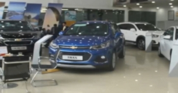 Khó mua xe ô tô giá rẻ dù thuế nhập khẩu giảm