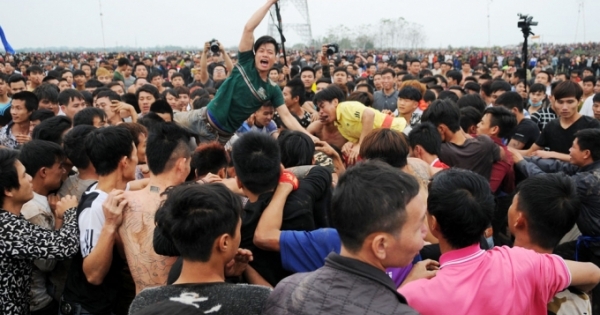 Không được tổ chức các nghi lễ bạo lực trong lễ hội