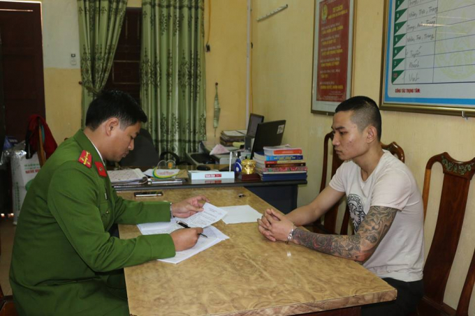 Đối tượng Nguyễn Trung Th&ocirc;ng tại cơ quan điều tra.