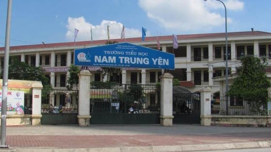 Có thể khởi tố vụ taxi tông học sinh gãy chân tại Trường tiểu học Nam Trung Yên?