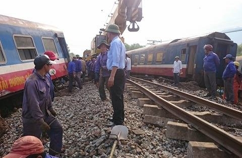 “Thần chết” rình rập ở các đường ngang dân sinh không rào chắn ở Huế
