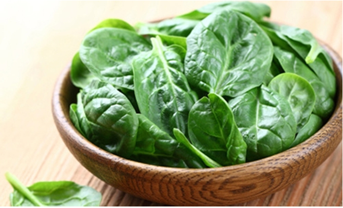 Khi ăn rau n&ecirc;n nhớ ăn th&ecirc;m c&aacute;c loại rau c&oacute; độ nhớt&nbsp;v&igrave; những loại n&agrave;y c&oacute; chất xơ h&ograve;a tan với nước, dễ thấm h&uacute;t nước chống t&aacute;o b&oacute;n. Ảnh minh họa.