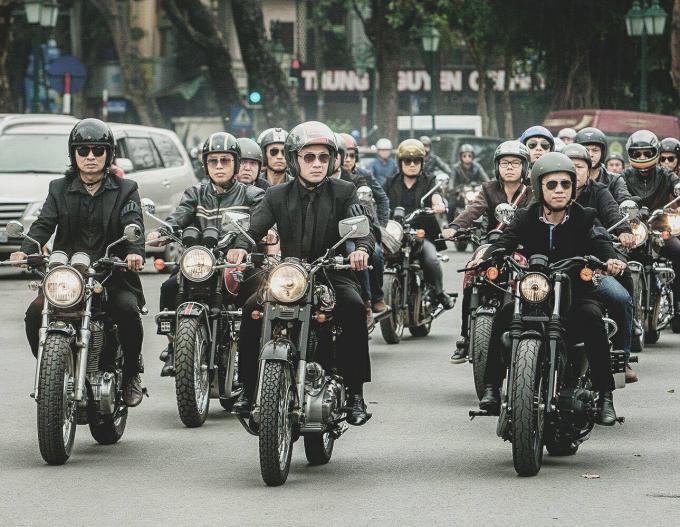 MC Tuấn Anh chạy xe của Trần Lập để mời anh về liveshow (Ảnh: FB Vu Anh Tuan).&nbsp;