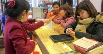 Giá vàng hôm nay 24/2: Sau biến đổi khó đoán, vàng tiếp tục tăng mạnh