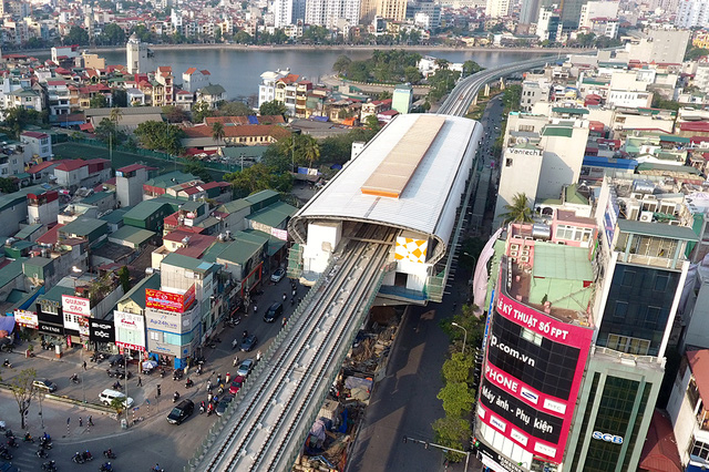 Ga Th&aacute;i H&agrave;: L&agrave; điểm đ&oacute;n trả kh&aacute;ch kh&aacute; quan trọng v&igrave; nằm ngay s&aacute;t ng&atilde; tư Ho&agrave;ng Cầu - Th&aacute;i H&agrave; - Y&ecirc;n L&atilde;ng.