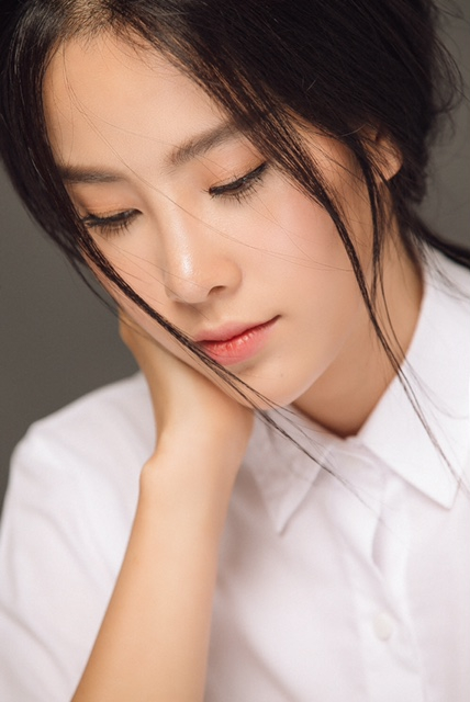 Nam Em lọt v&agrave;o danh s&aacute;ch Top 50 hoa hậu đẹp nhất năm 2016