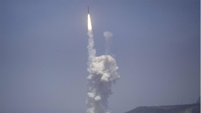 T&ecirc;n lửa trong vụ thử nghiệm của Cơ quan Ph&ograve;ng vệ t&ecirc;n lửa Mỹ v&agrave;o th&aacute;ng 6/2017 (Ảnh: Reuters)