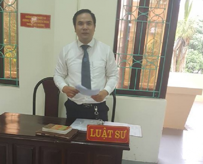 Luật sư Nguyễn Huy Th&agrave;nh tại phi&ecirc;n t&ograve;a.