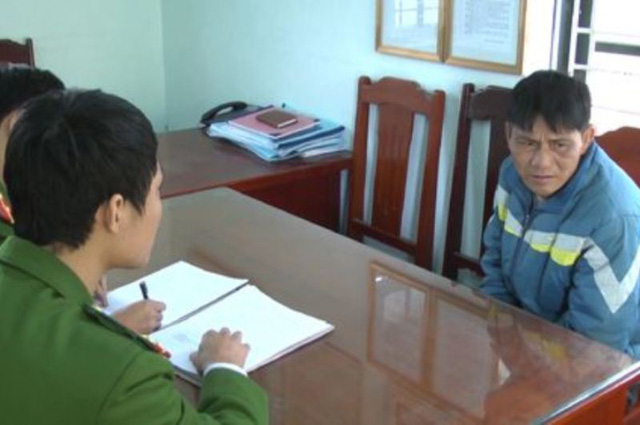 Đối tượng Nguyễn Văn Hoằng tại cơ quan c&ocirc;ng an.