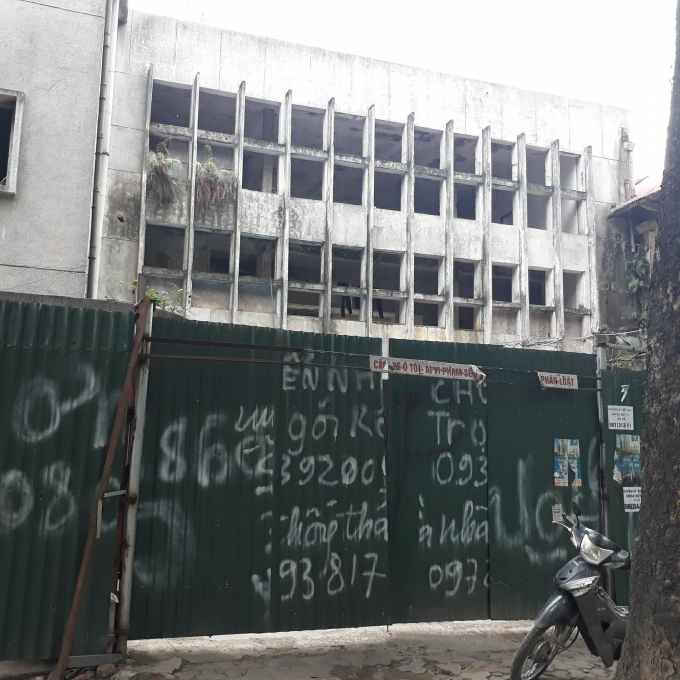 X&iacute; nghiệp Dược&nbsp;phẩm Trung ương 2 giờ chỉ l&agrave; những ng&ocirc;i nh&agrave; hoang l&agrave;m b&atilde;i xe.