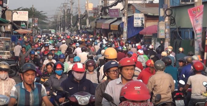 Gio th&ocirc;ng &ugrave;n tắc&nbsp;