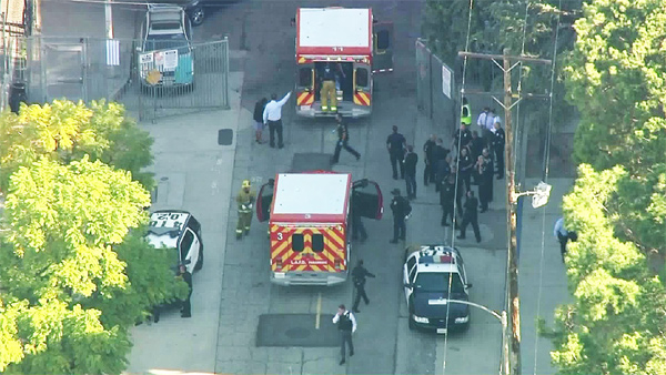 Nữ sinh 12 tuổi xả s&uacute;ng kinh ho&agrave;ng tại trường học ở Mỹ