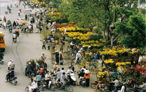 Lan man ngày tháng Chạp