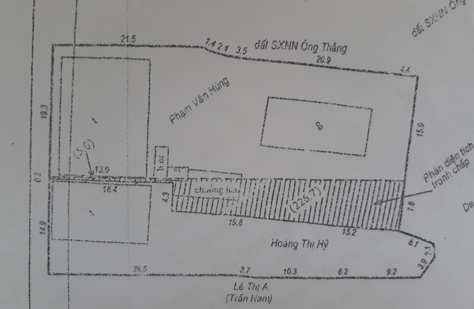 Đất của gia đ&igrave;nh b&agrave; Hỷ đ&atilde; được cấp GCN từ năm 1996, Chủ tịch UBND huyện Lạc Dương &ldquo;dễ d&agrave;ng&rdquo; giao cho &ocirc;ng B&ecirc; (phần gạch ch&eacute;o- PV).