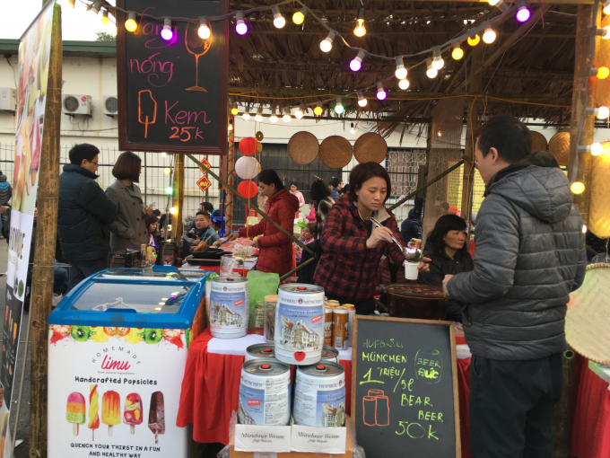 Hội chợ &ldquo;Tết xưa&rdquo;: Mang hơi ấm m&ugrave;a xu&acirc;n cho trẻ em mắc bệnh hiểm ngh&egrave;o