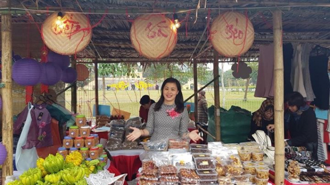 Hội chợ &ldquo;Tết xưa&rdquo;: Mang hơi ấm m&ugrave;a xu&acirc;n cho trẻ em mắc bệnh hiểm ngh&egrave;o