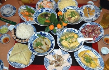 Ăn uống trong 3 ngày tết: Làm thế nào để không mắc sai lầm?