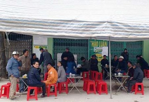 Hiện trường nơi xảy ra vụ ẩu đả. (Ảnh: b&aacute;o Infornet)