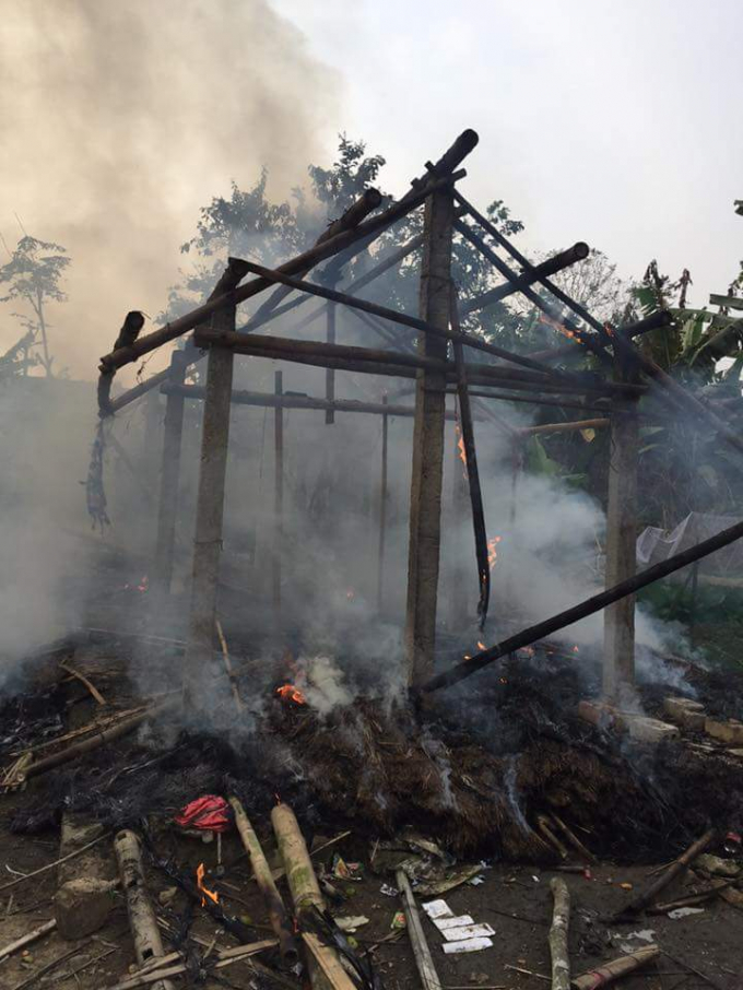 To&agrave;n bộ t&agrave;i sản trong ng&ocirc;i nh&agrave; cũng đ&atilde; bị ngọn lửa thi&ecirc;u rụi.