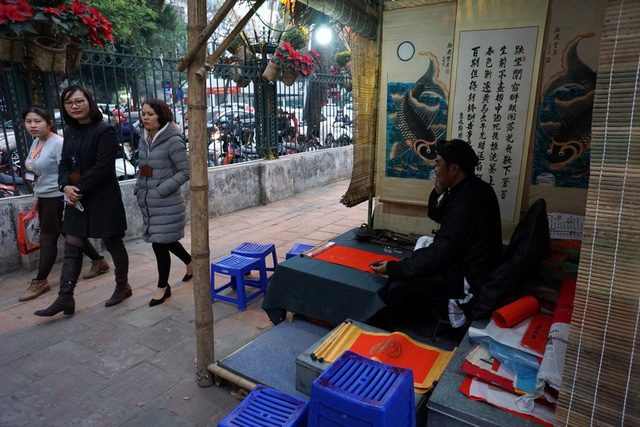 C&aacute;c l&aacute;n &ocirc;ng đồ đều được dựng từ chất liệu tre nứa mang lại cảm gi&aacute;c gần gũi.