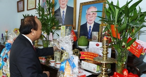 Thủ tướng dâng hương tưởng nhớ các nguyên lãnh đạo Nhà nước, Chính phủ